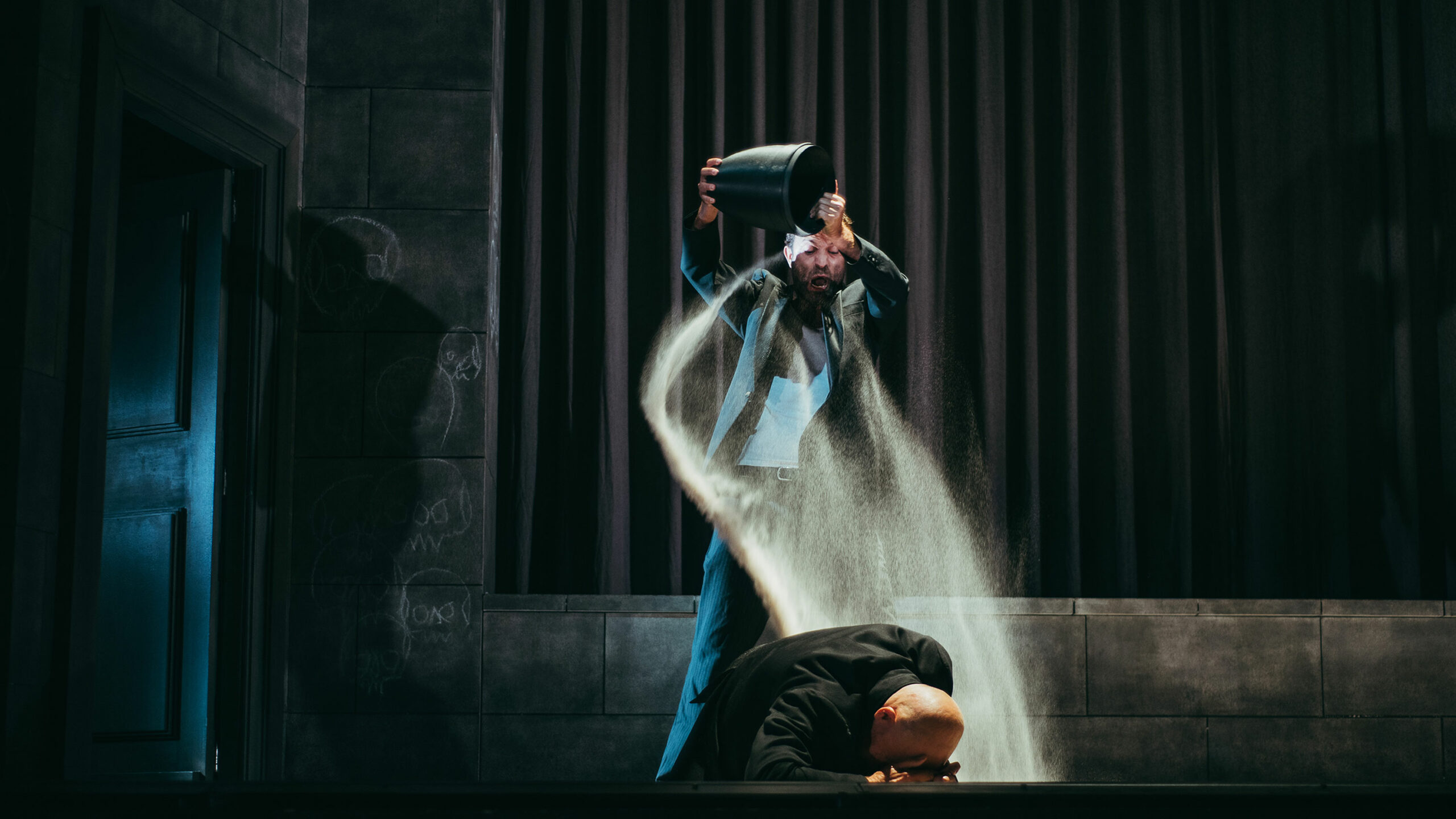 Hamlet - Scénographie et costumes Philippe Miesch