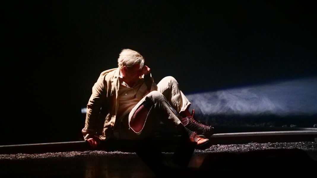 DANS LA SOLITUDE DES CHAMPS DE COTON Traduction scénographique Philippe Miesch