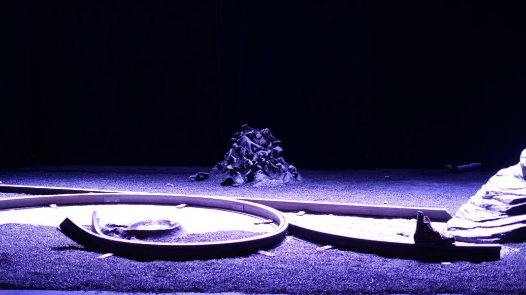 DANS LA SOLITUDE DES CHAMPS DE COTON Traduction scénographique Philippe Miesch