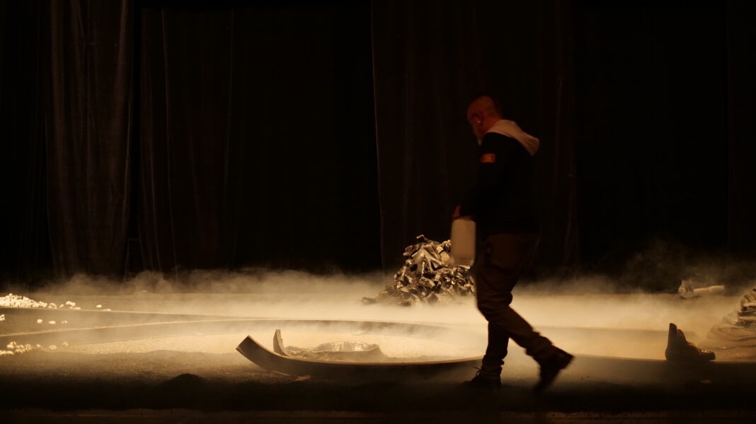 DANS LA SOLITUDE DES CHAMPS DE COTON Traduction scénographique Philippe Miesch