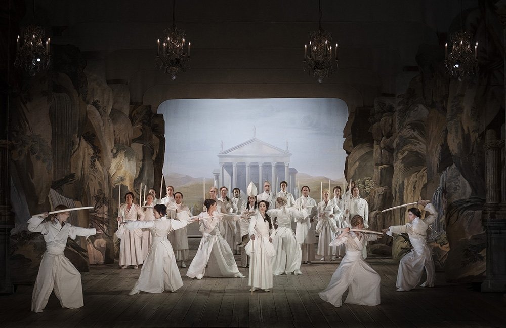 Armide - Scénographie et costumes Philippe Miesch