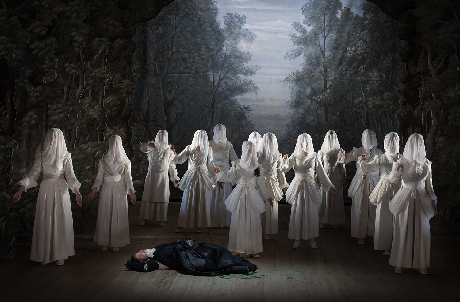 Armide - Scénographie et costumes Philippe Miesch