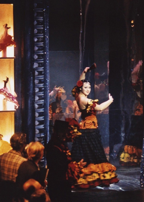 LES CONTES D’HOFFMANN Scénographie Philippe Miesch