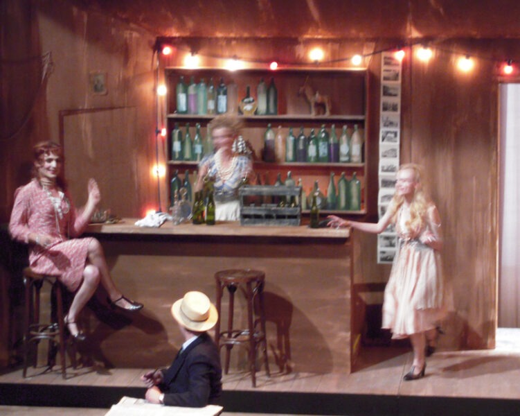 LA FABLE DU FILS SUBSTITUÉ Scénographie Philippe Miesch