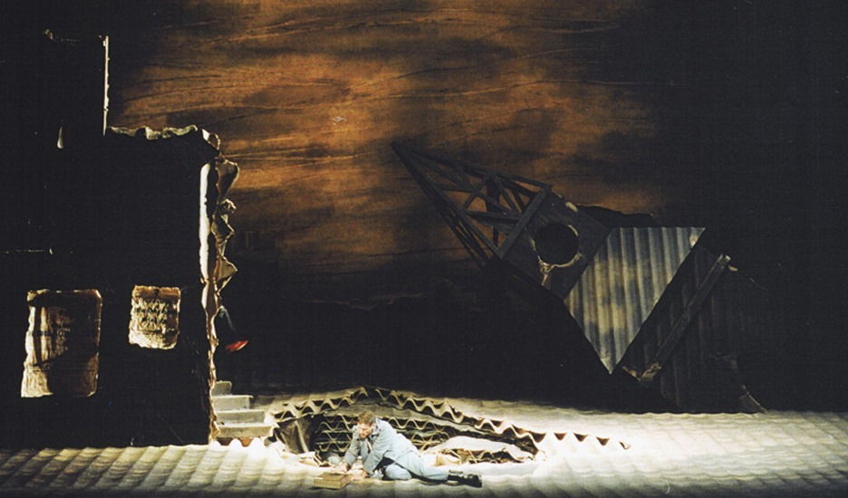 L’HISTOIRE DU SOLDAT / LA COMEDIE SUR LE PONT Scénographie Philippe Miesch